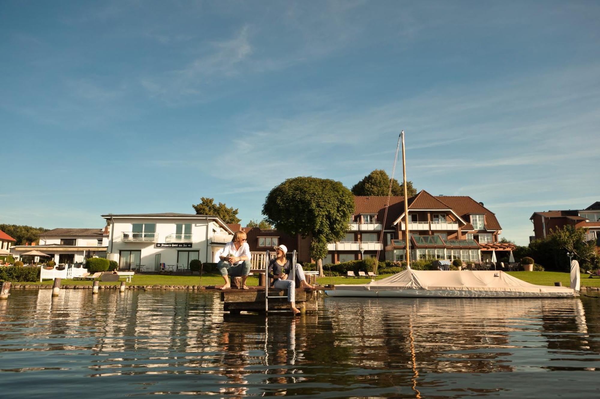 Strauers Hotel Am See Bosau Eksteriør billede
