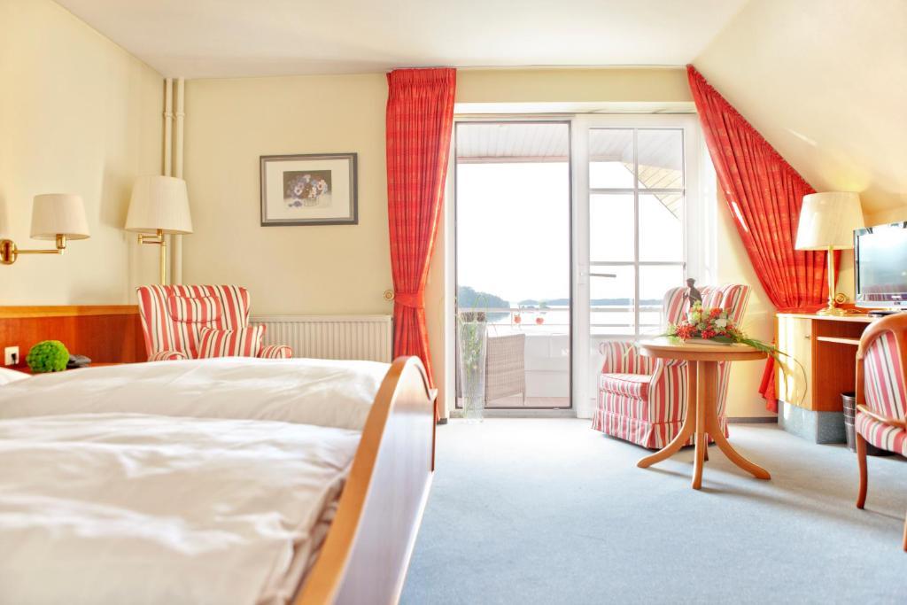 Strauers Hotel Am See Bosau Værelse billede