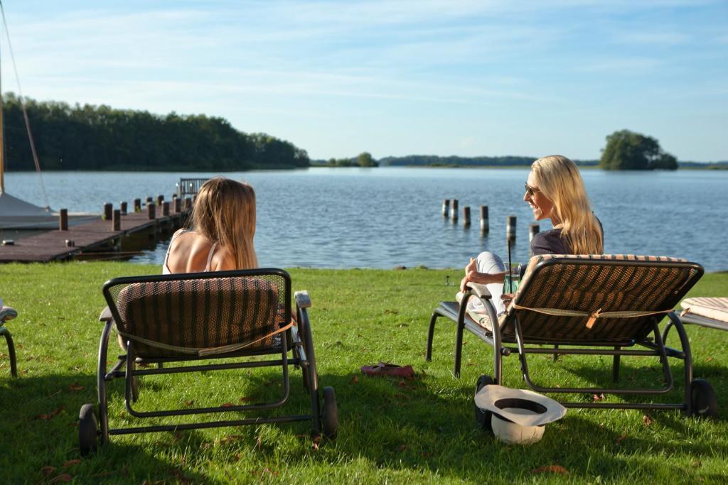 Strauers Hotel Am See Bosau Eksteriør billede
